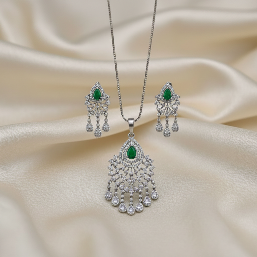 Lustre Green Pendant
