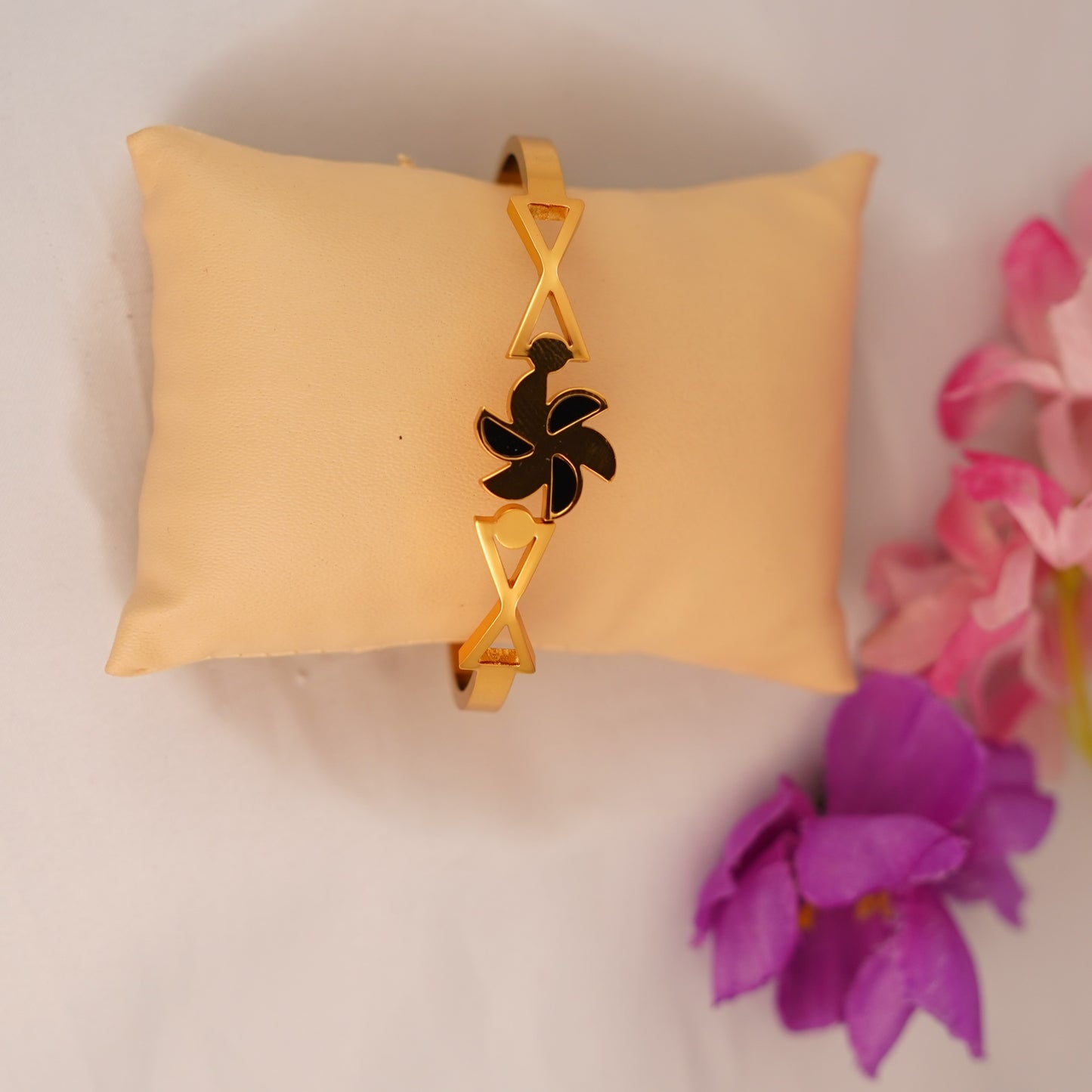 Eclipse Bloom Bracelet