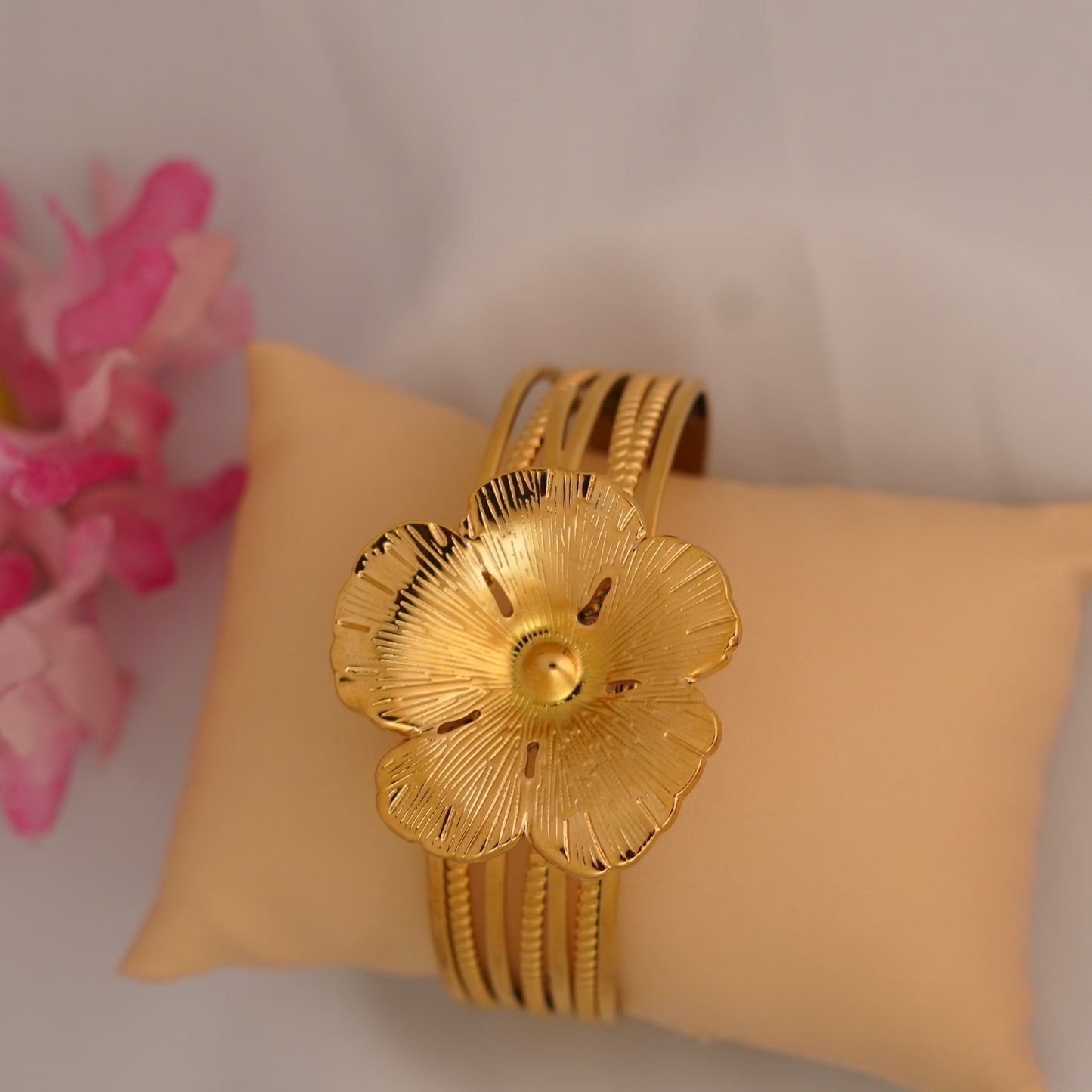 Floraa Charm Bracelet