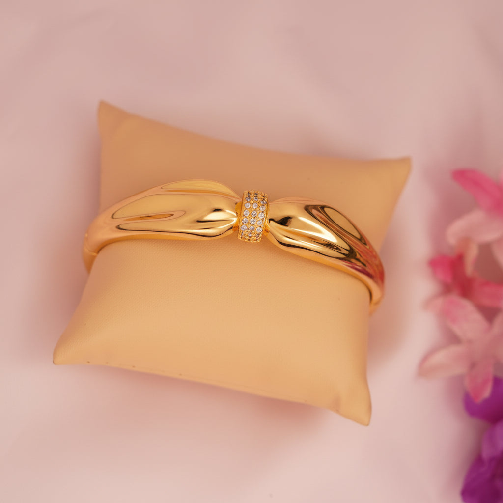 Golden Luxe Knot