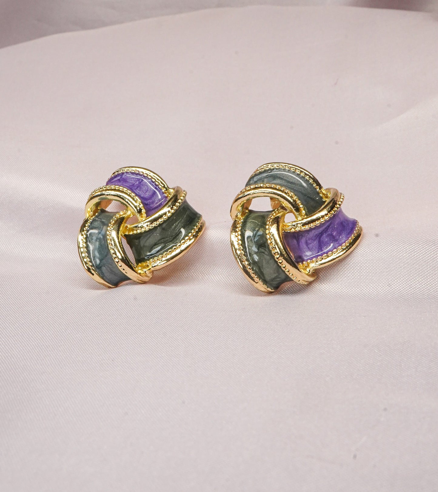 Knot Studs