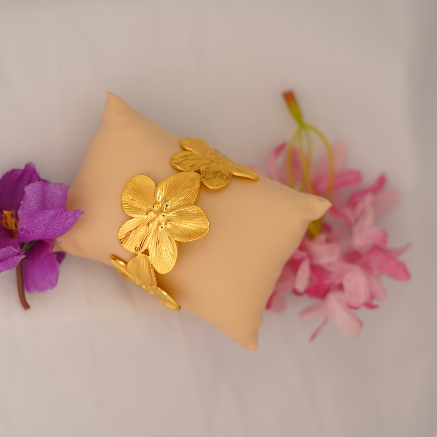 Petal Elegance bracelet