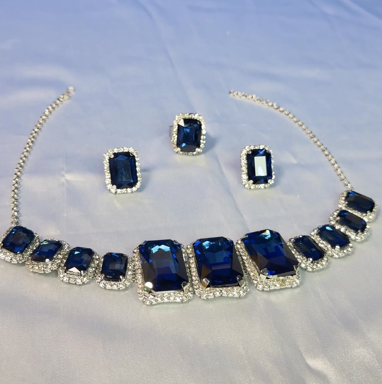 Korean Royal Blue Qudra Glass Stone Set