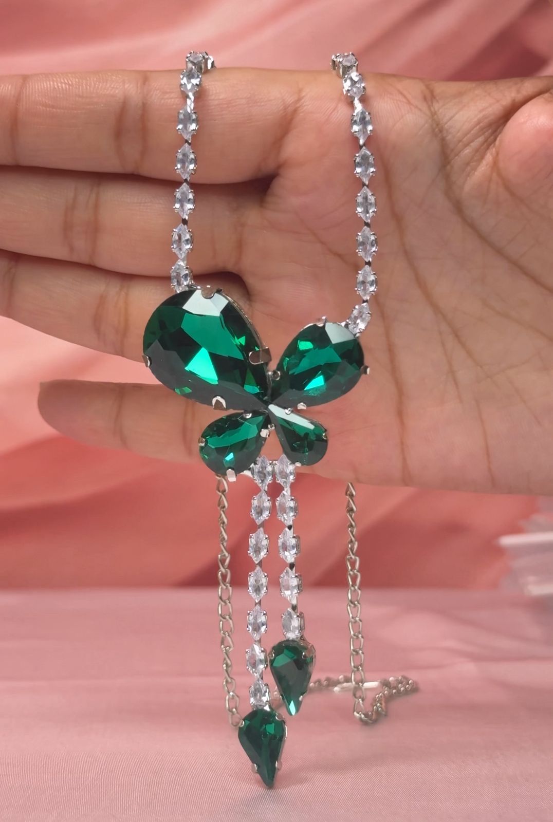Green Aura Bow Pendant Set