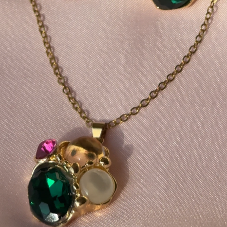 Emerald Blossom Pearl Set