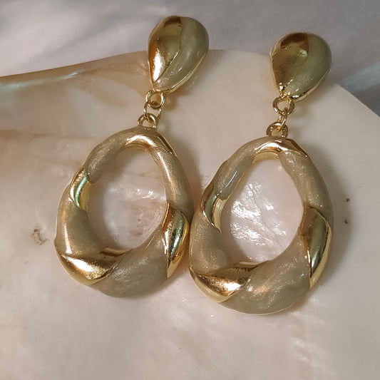 Talia Hoops