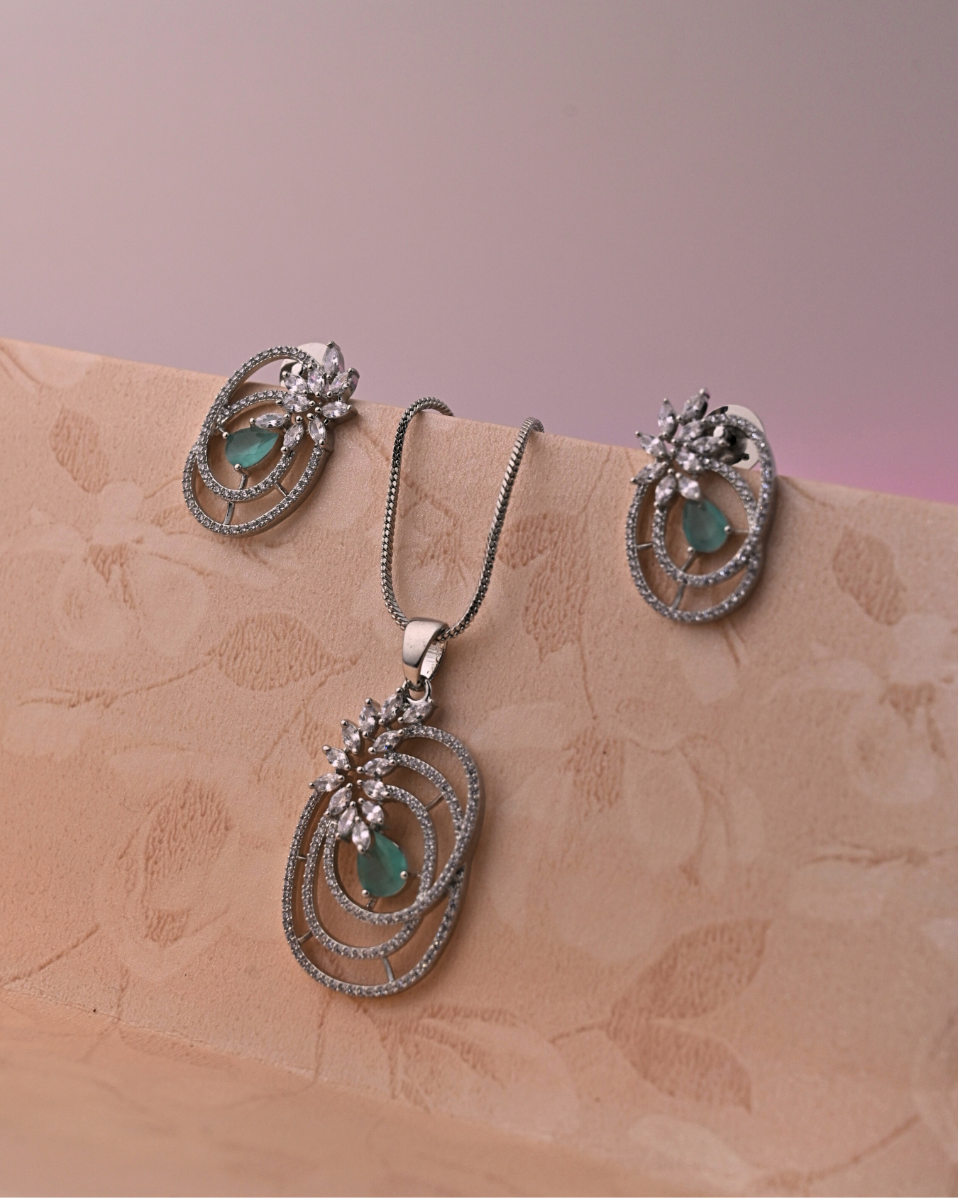 Mint Tide Pendant Set