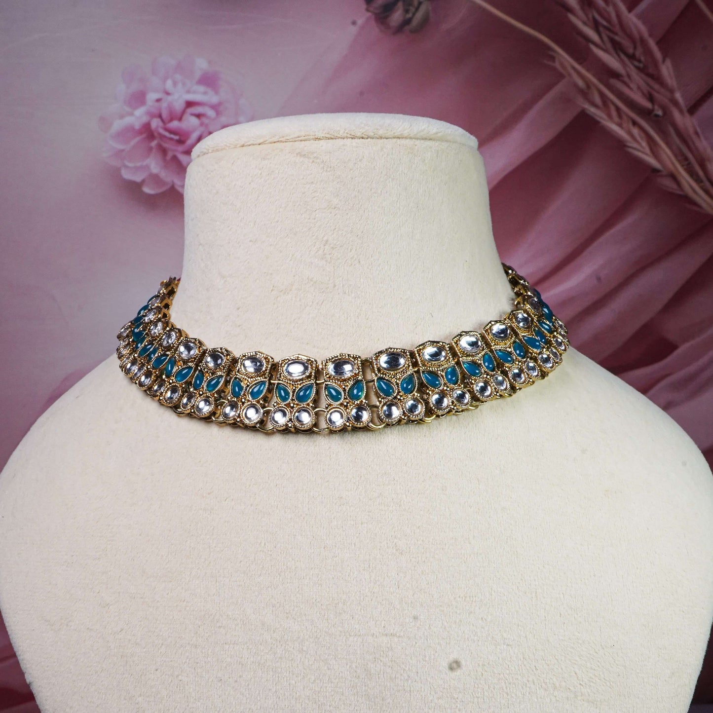 Blue Sleek Choker Set