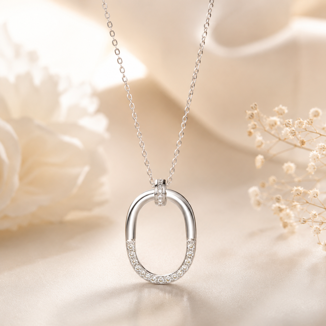 Eterna Oval Pendant