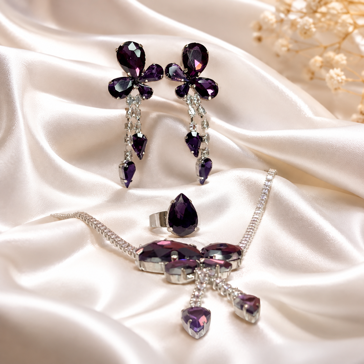 Noir Aura Bow Pendant Set