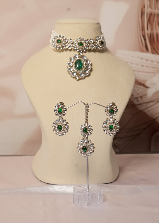 Green Kundan Choker