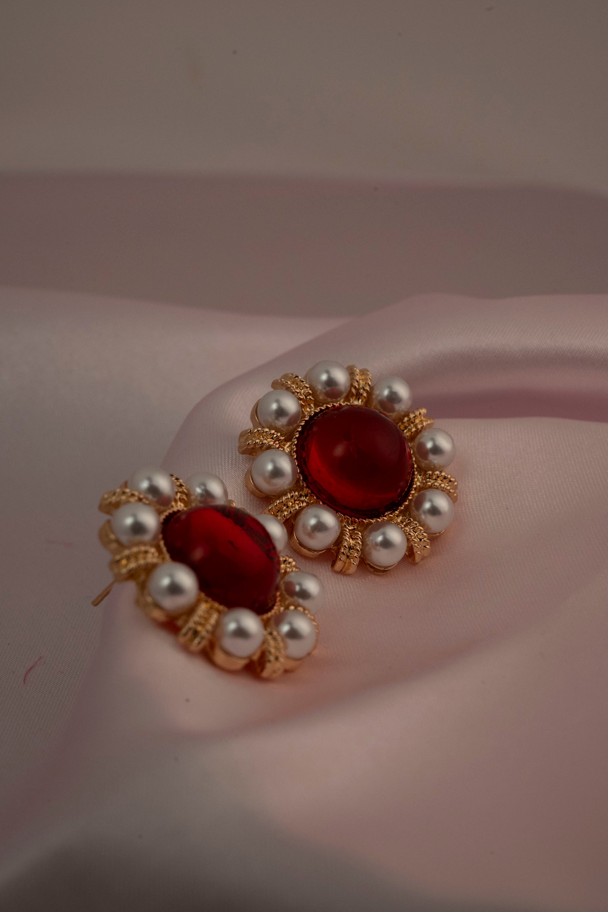 Stud earrings for women
