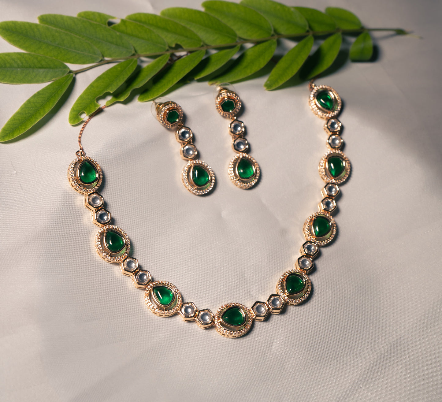 Ivy Kundan Set