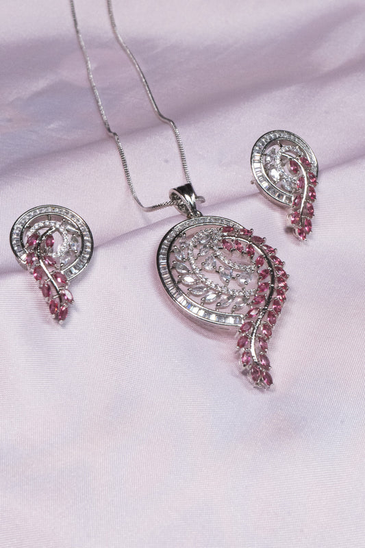 Dewkiss  Pendant Set