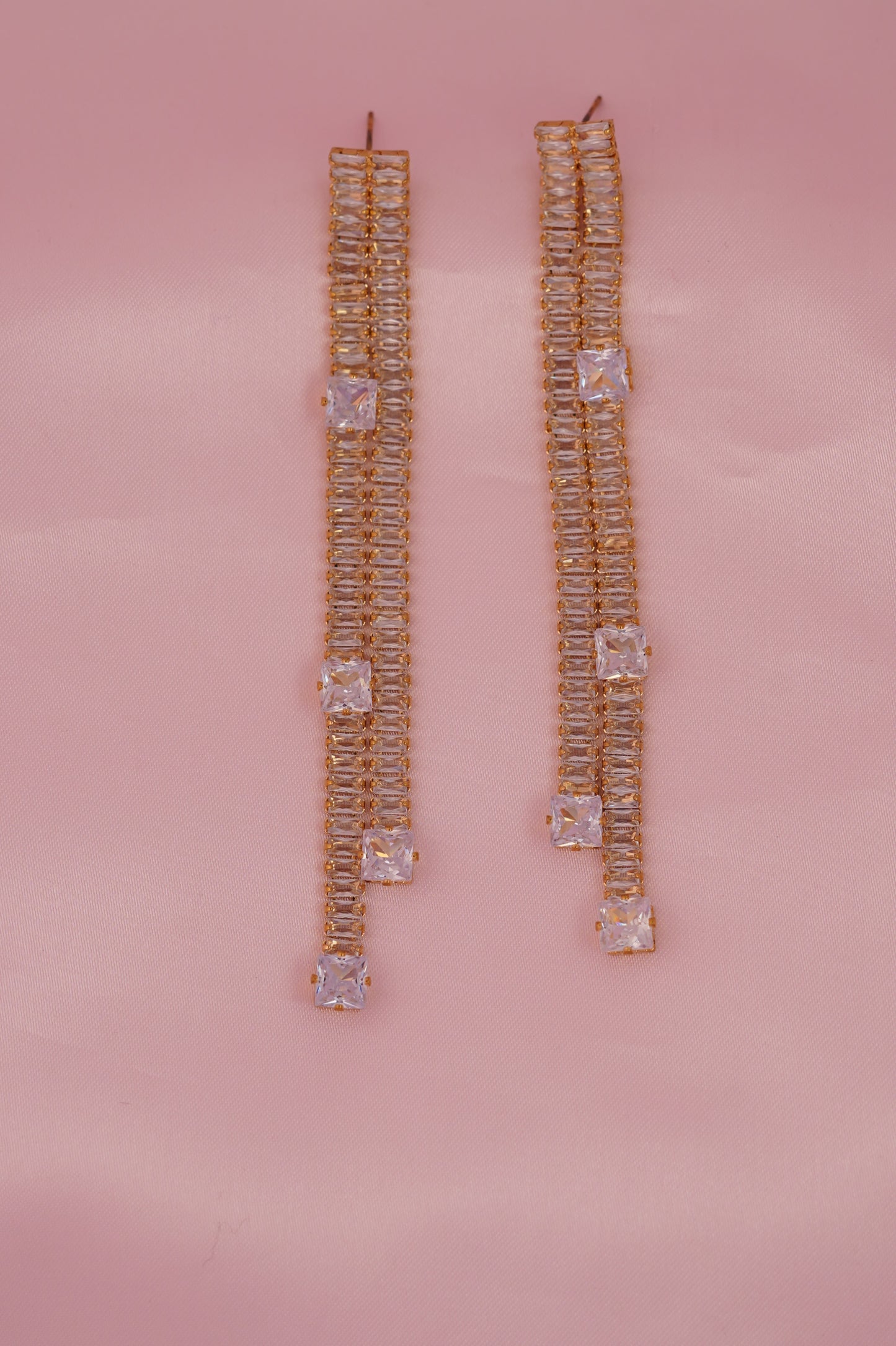 Elegance Linear Drops