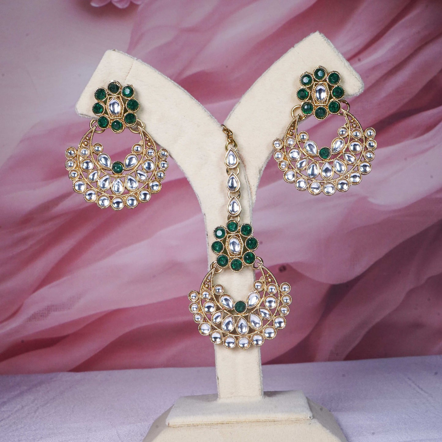 Green Sleek Choker Set