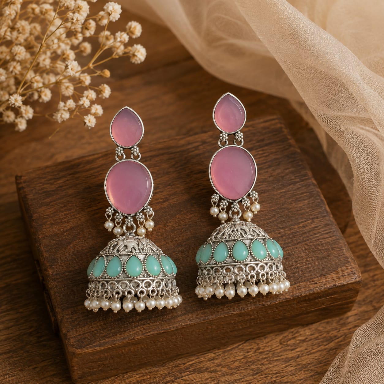 Gulaabi Noor Jhumka