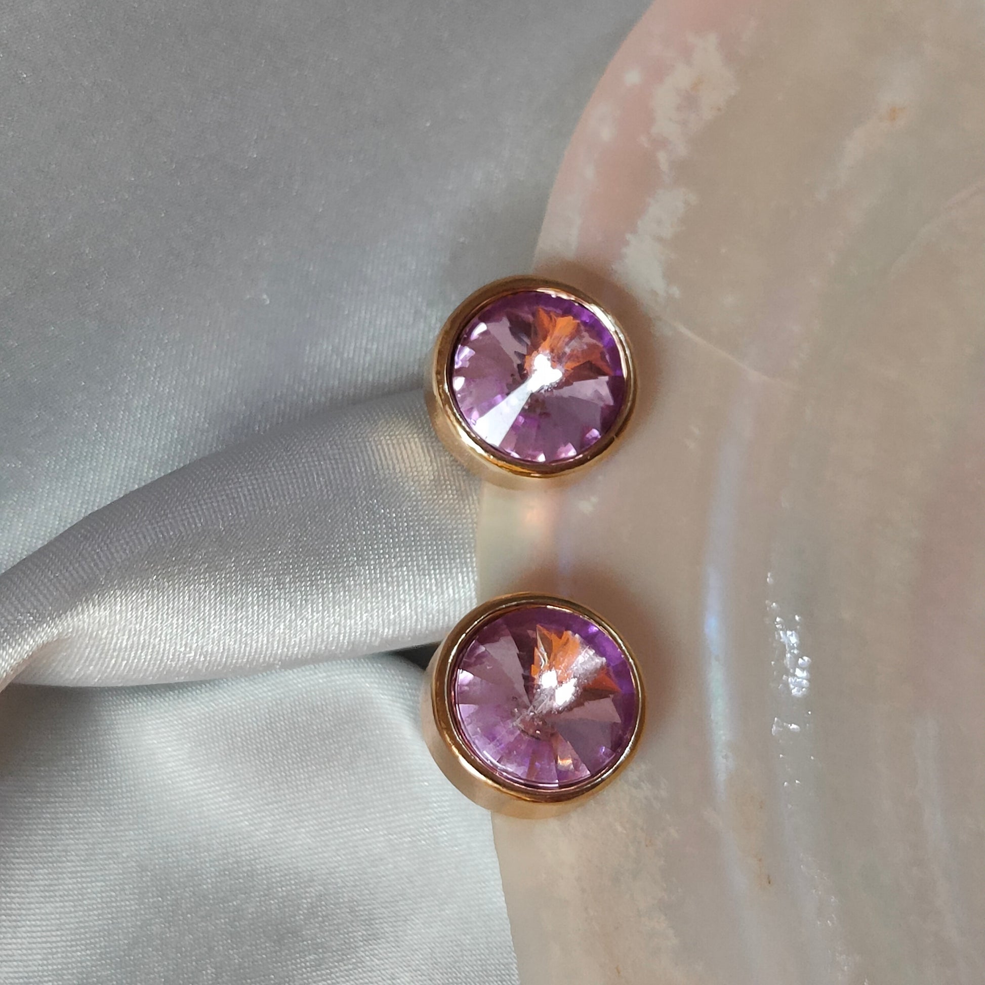 Studs earring for women