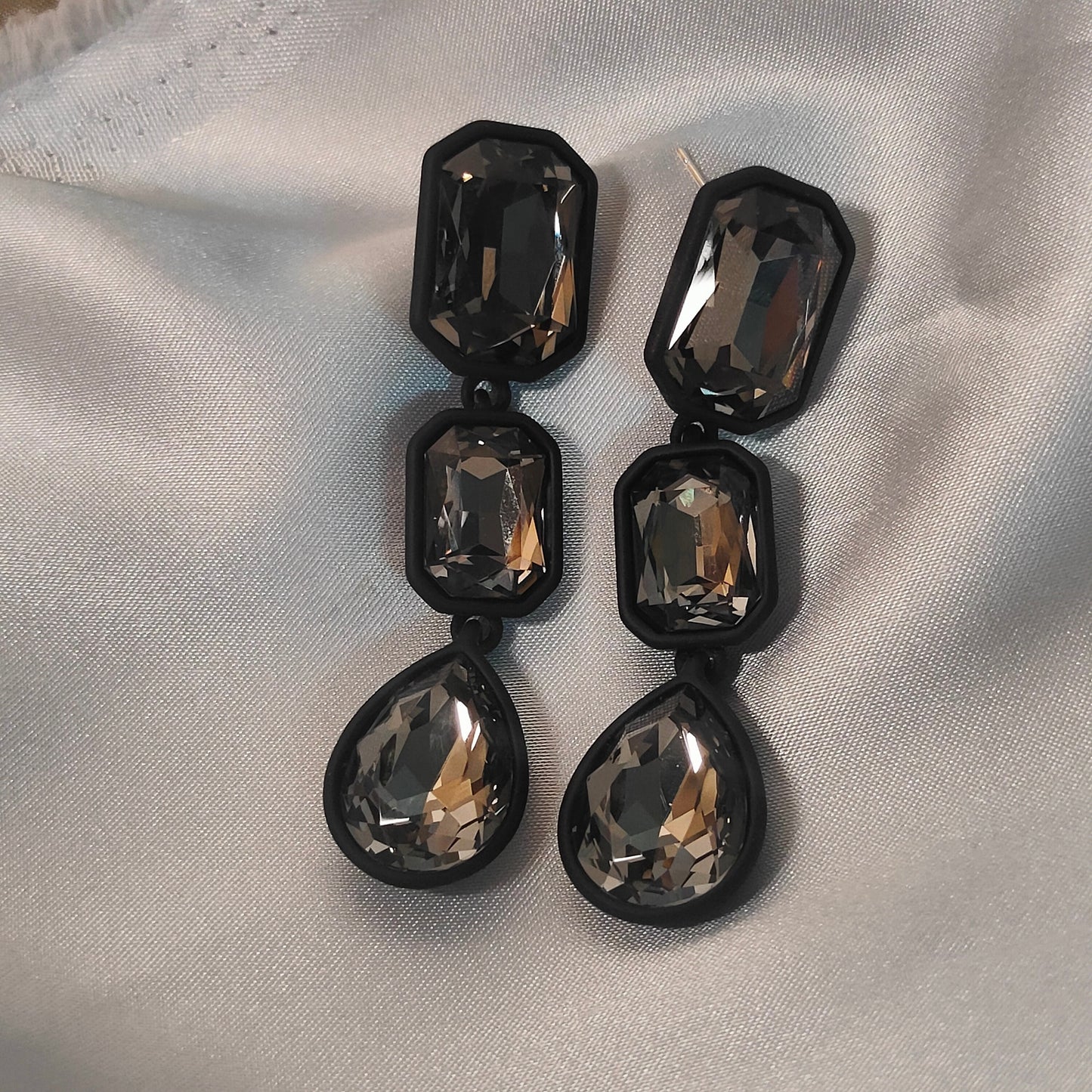 Scarlet Cascade ❤️