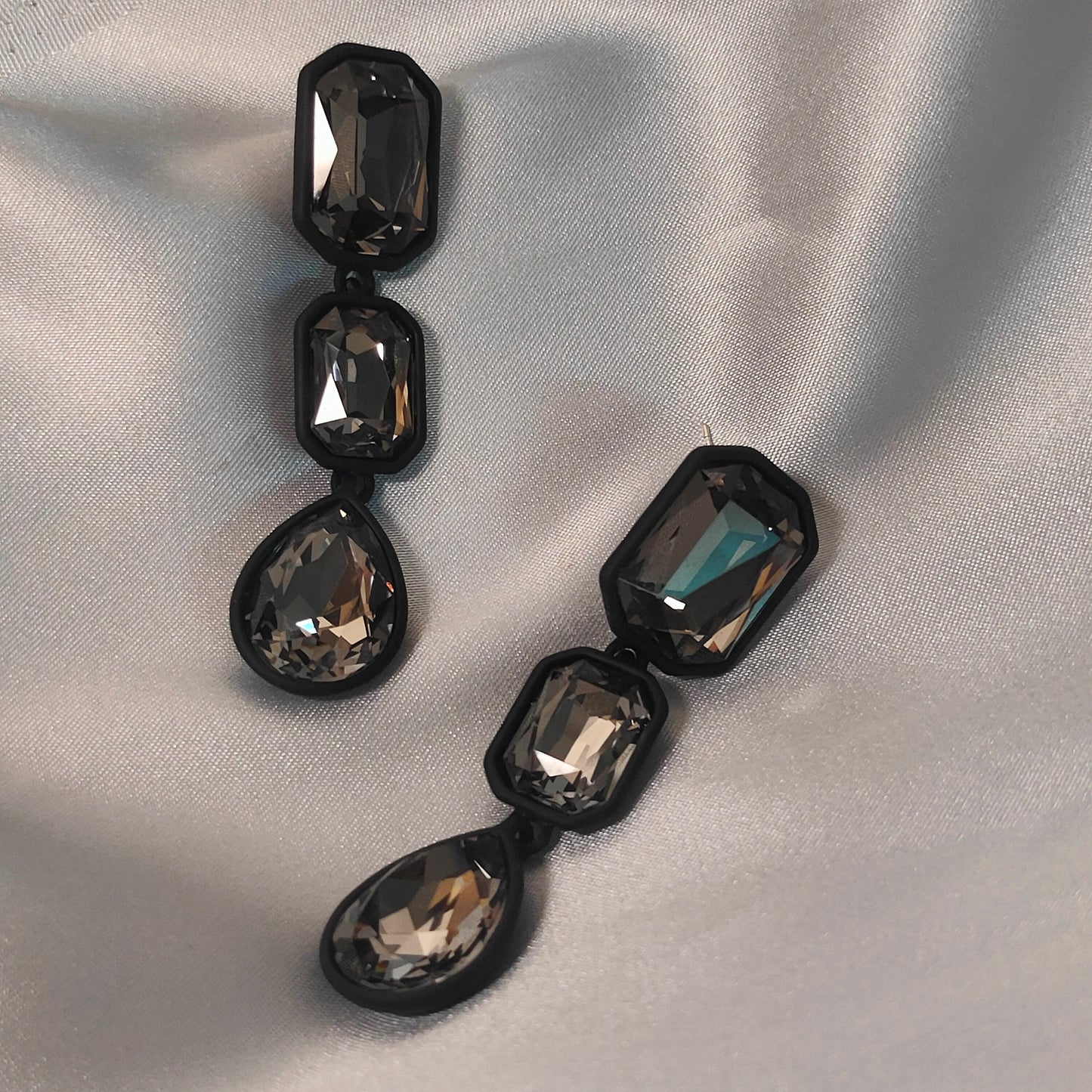 Scarlet Cascade ❤️