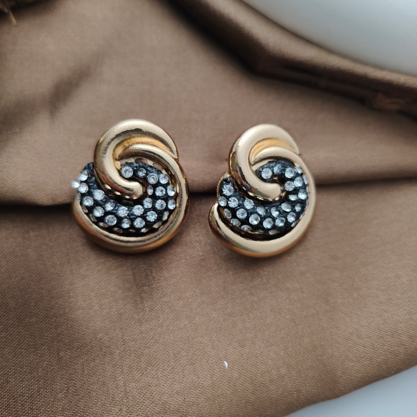 Orbit Studs