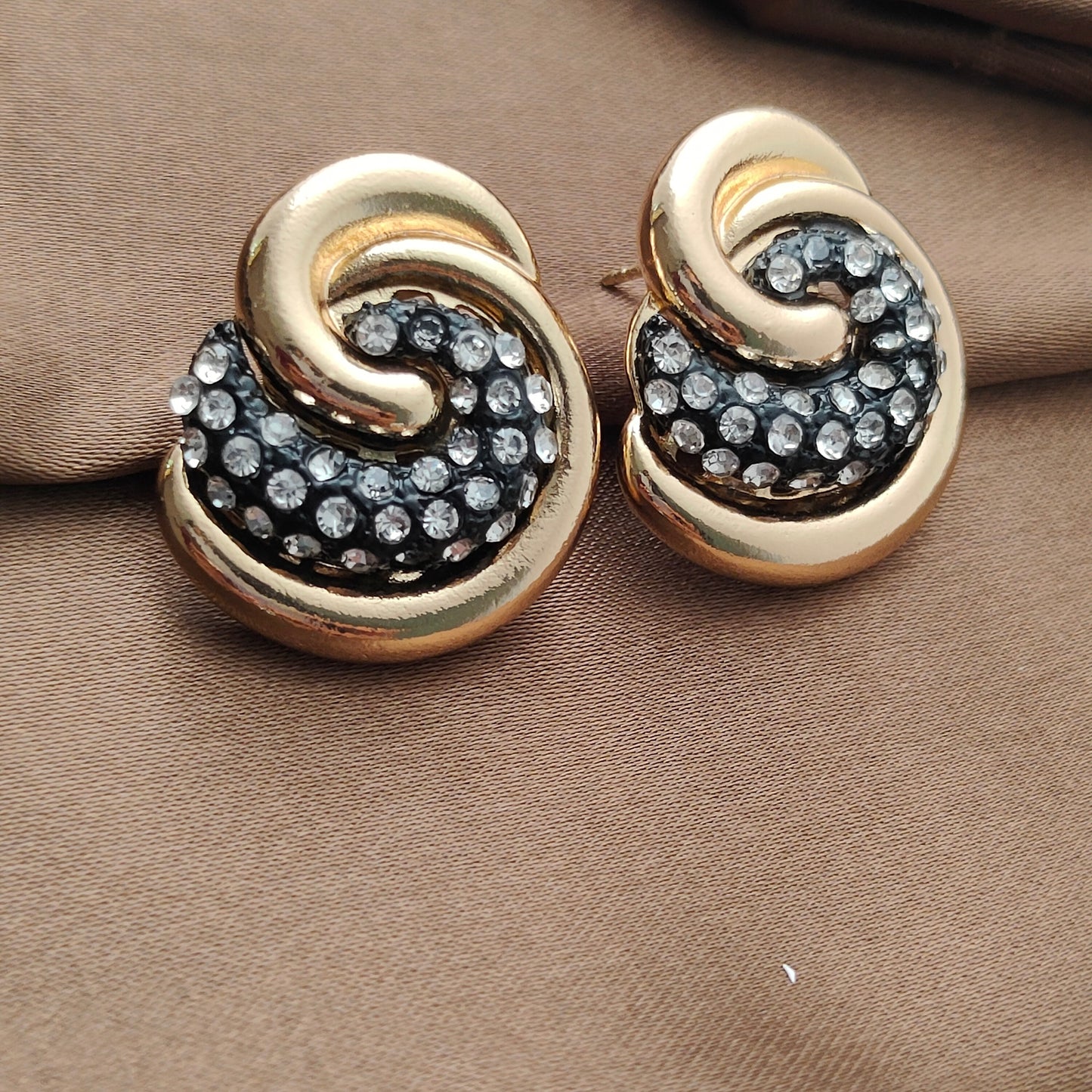Orbit Studs