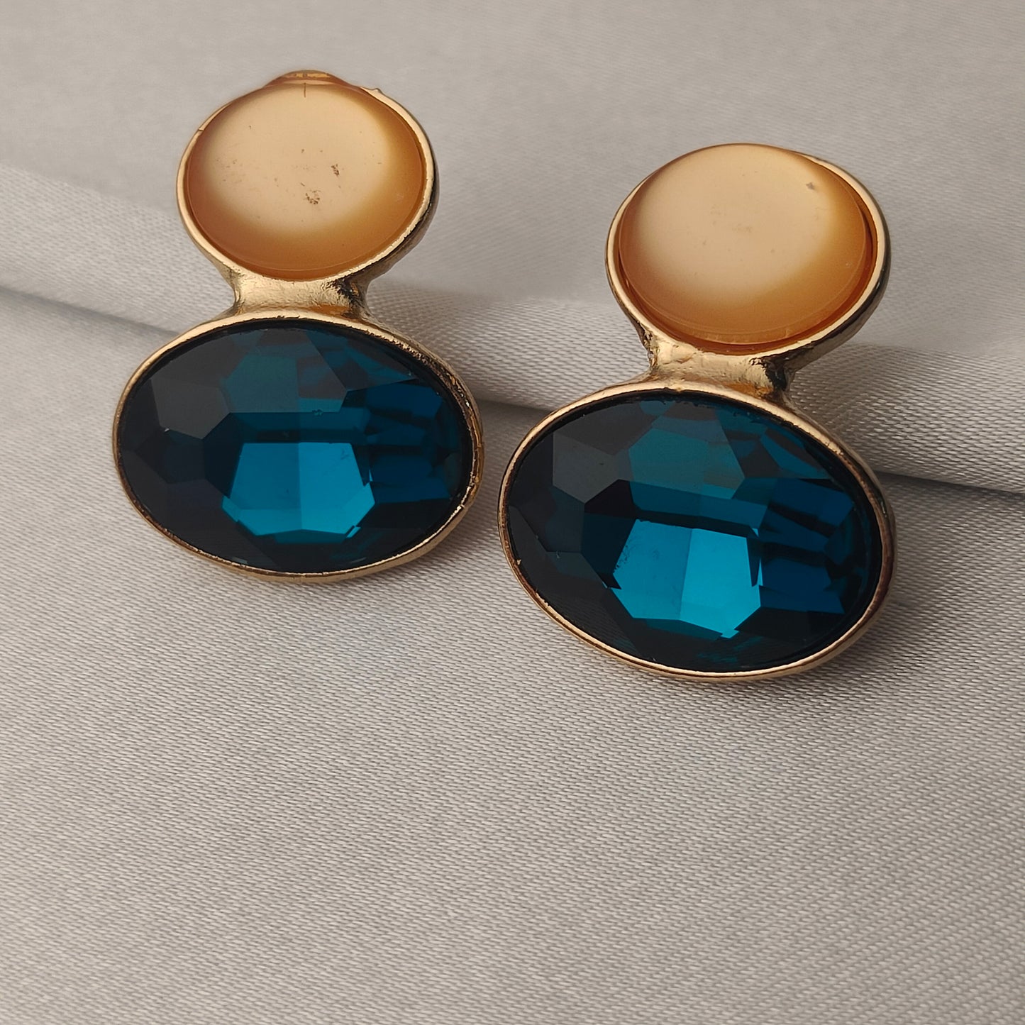 Gemini Glow Studs