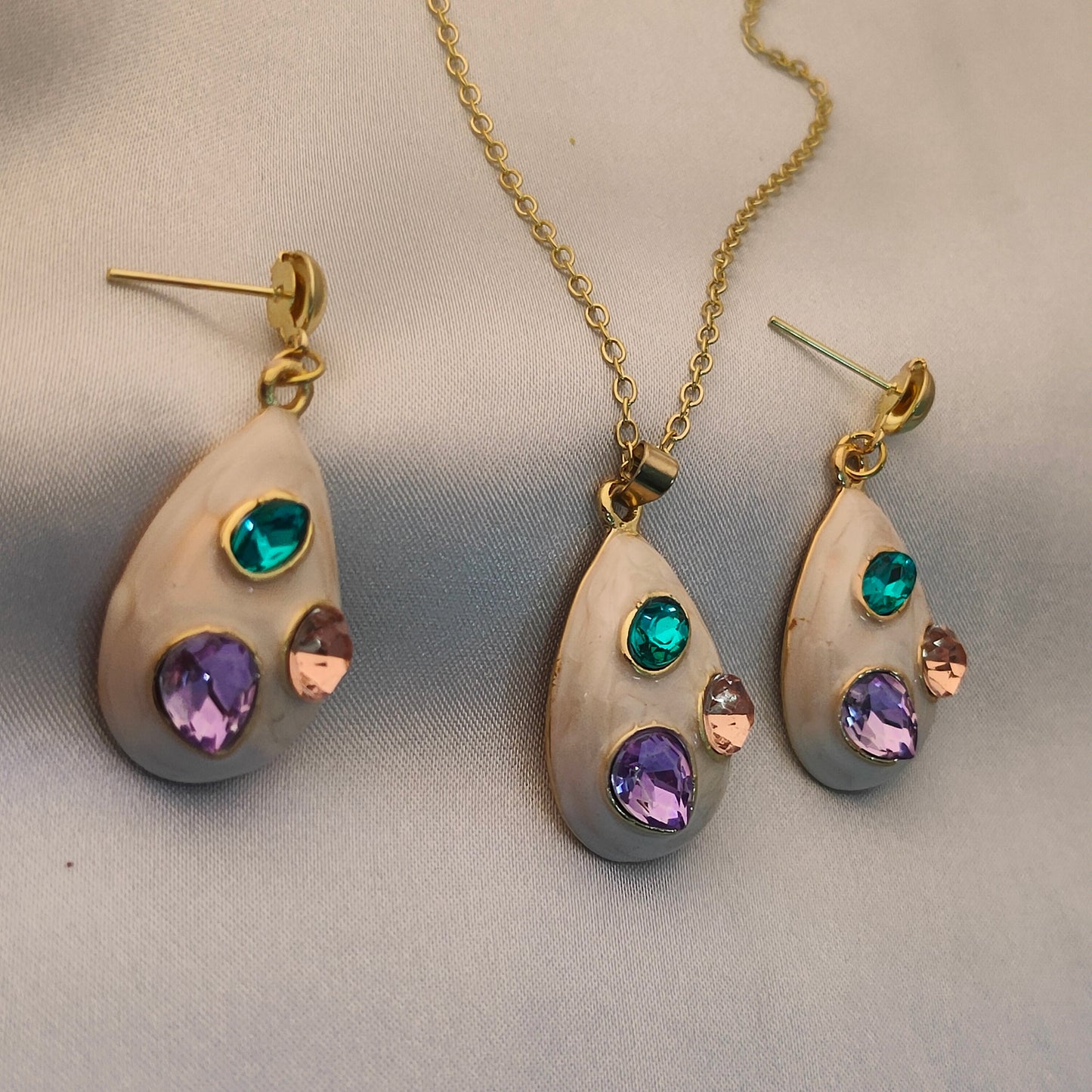 Raindrop Reverie 🌈