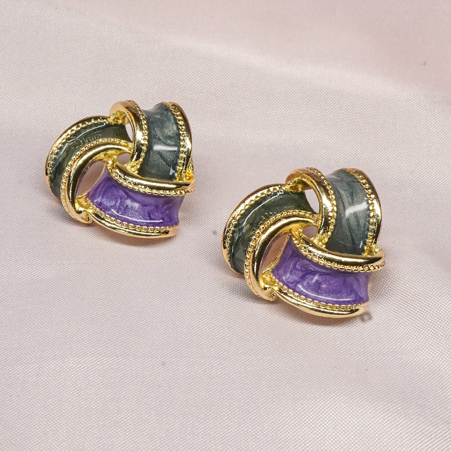 Knot Studs