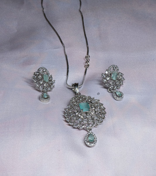Leaflit  Pendant Set