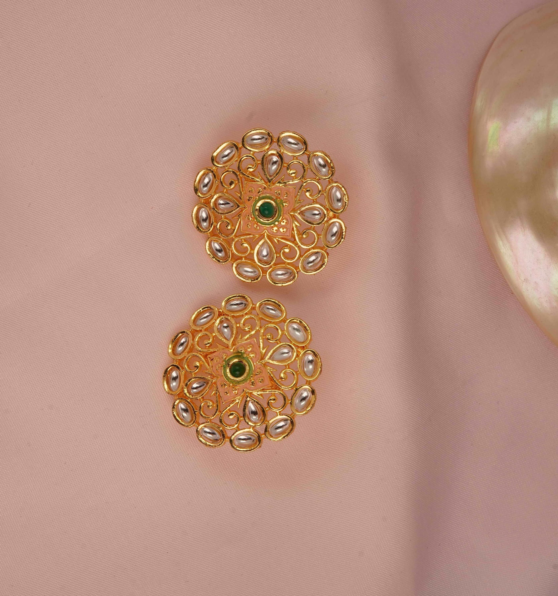 Kundan Stud Earrings| Glamnaari
