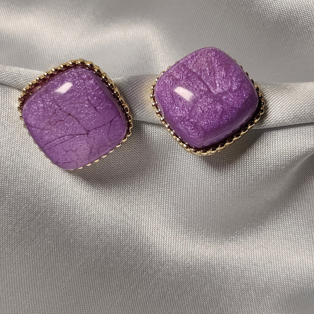 🌙 Luna Amethyst Studs