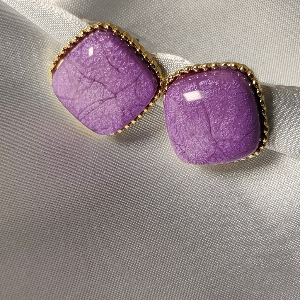 🌙 Luna Amethyst Studs
