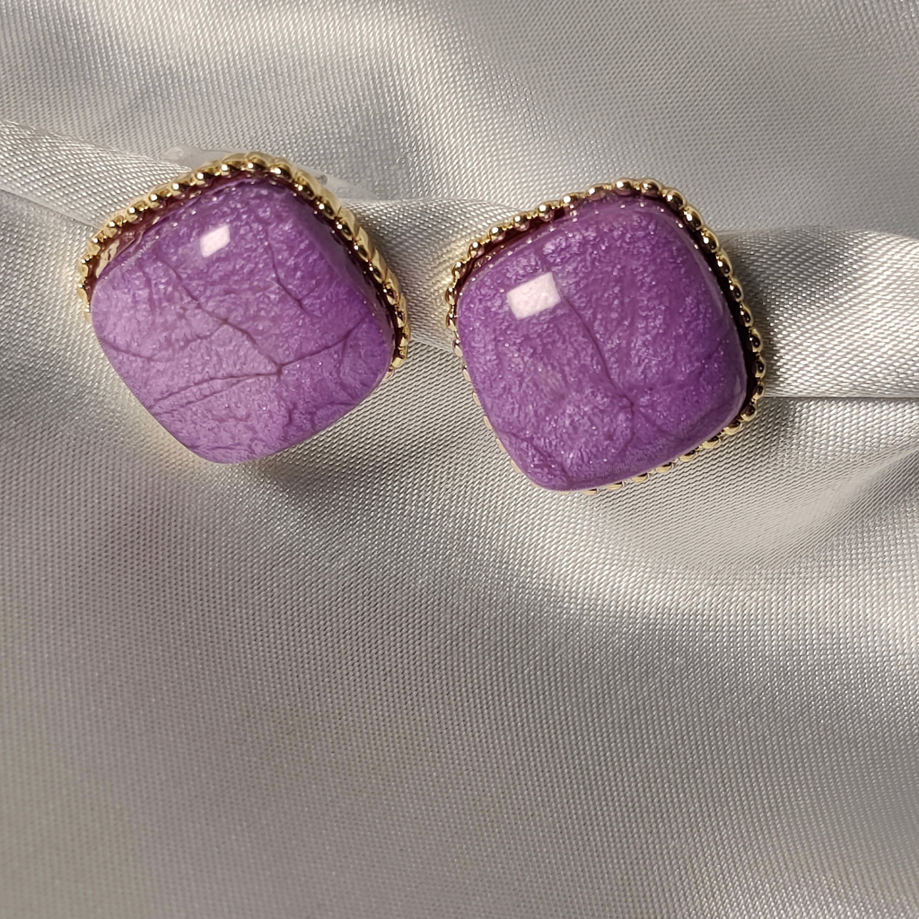 🌙 Luna Amethyst Studs
