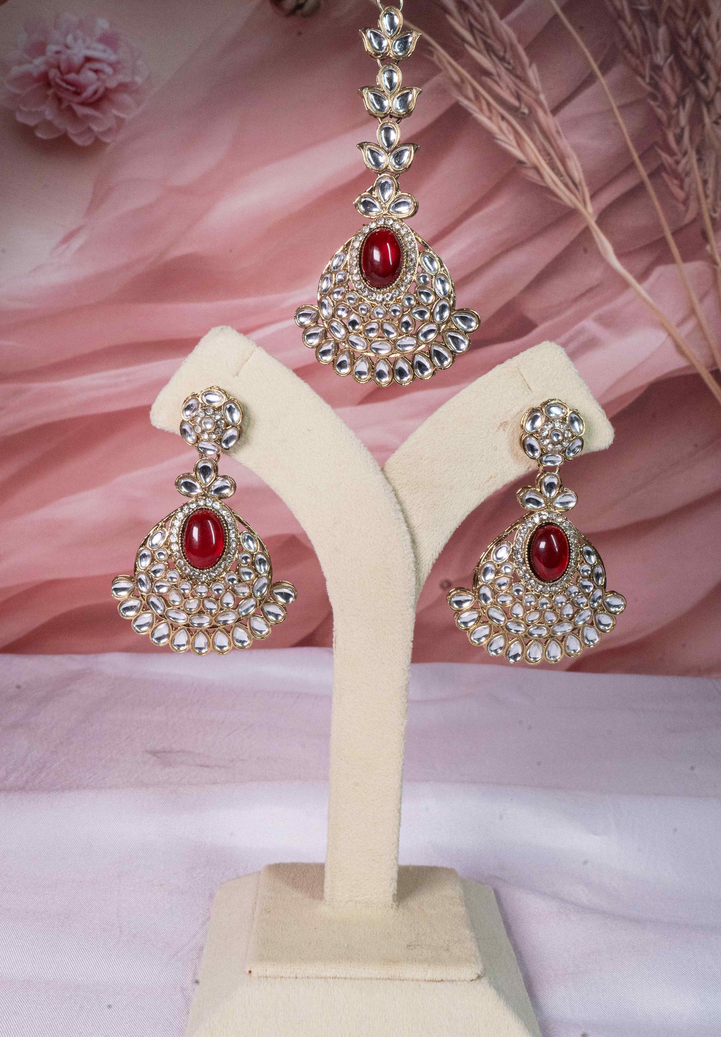 Red Bliss Kundan Set