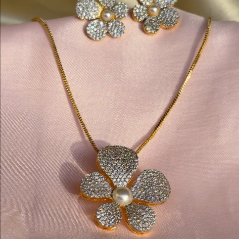 Silver Petal Pendant