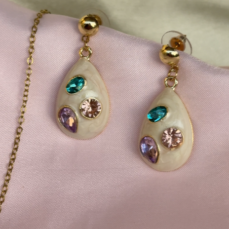 Raindrop Reverie 🌈