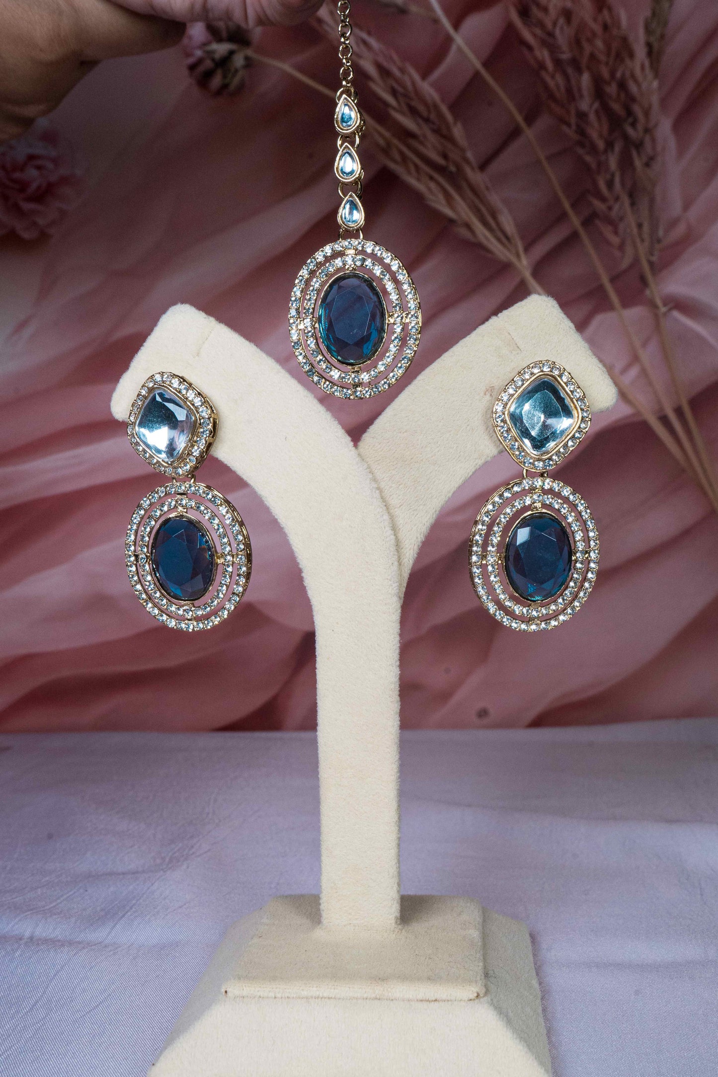 Ovale Teal Blue Double Strand