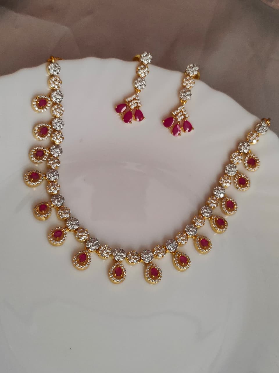 Rang-e-Ruby Set