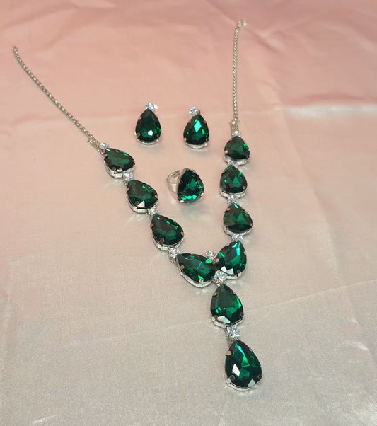 Korean Green Teardrop Glass Stone Set