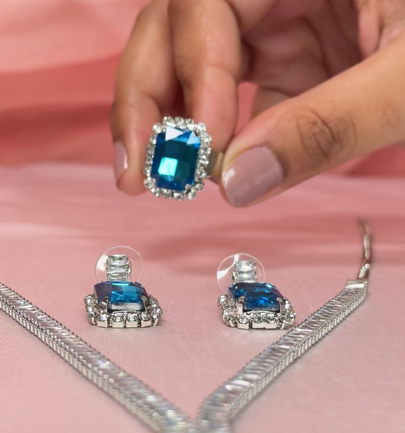 Firozi Crystal Pendant Set