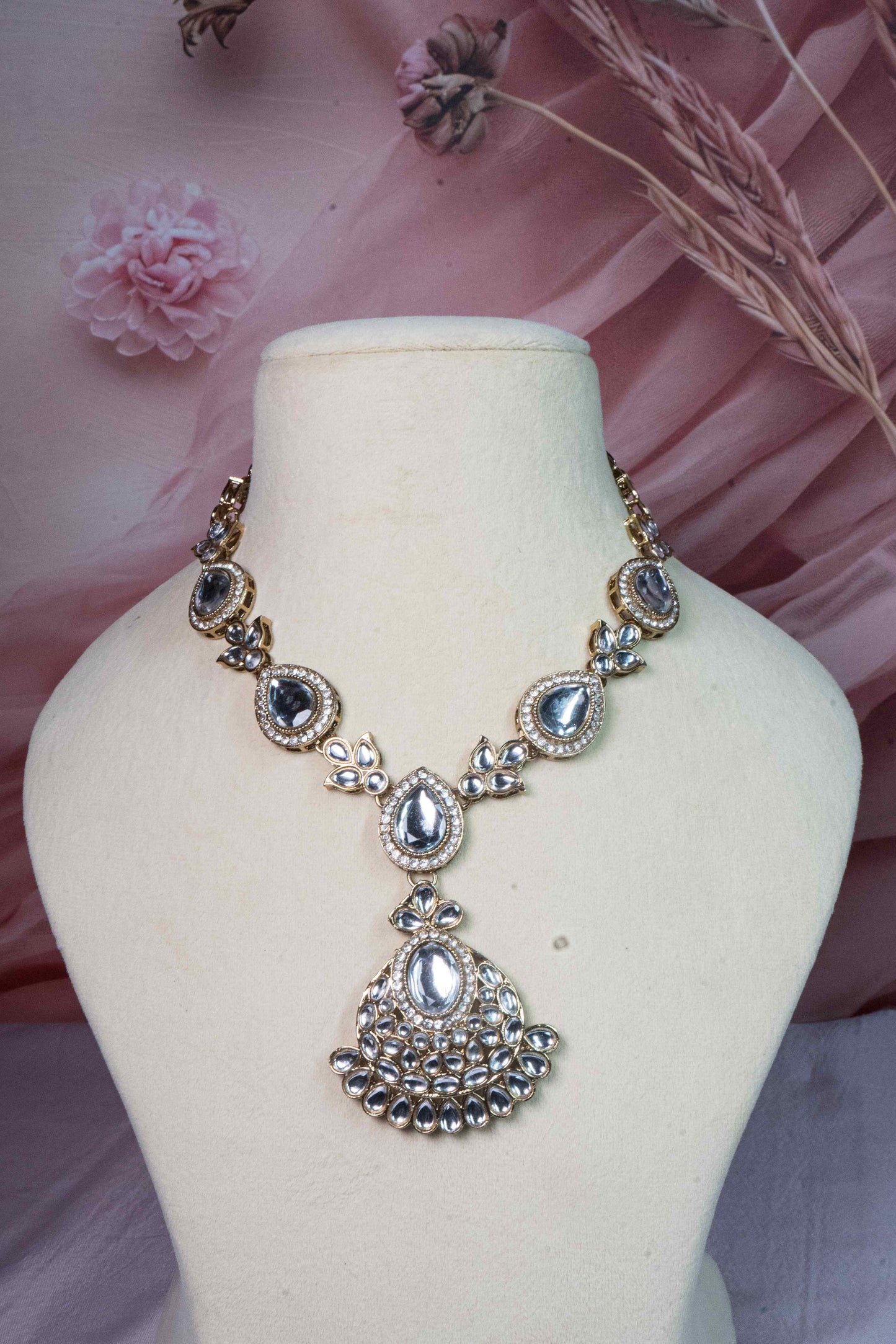 White Kundan Radiance
