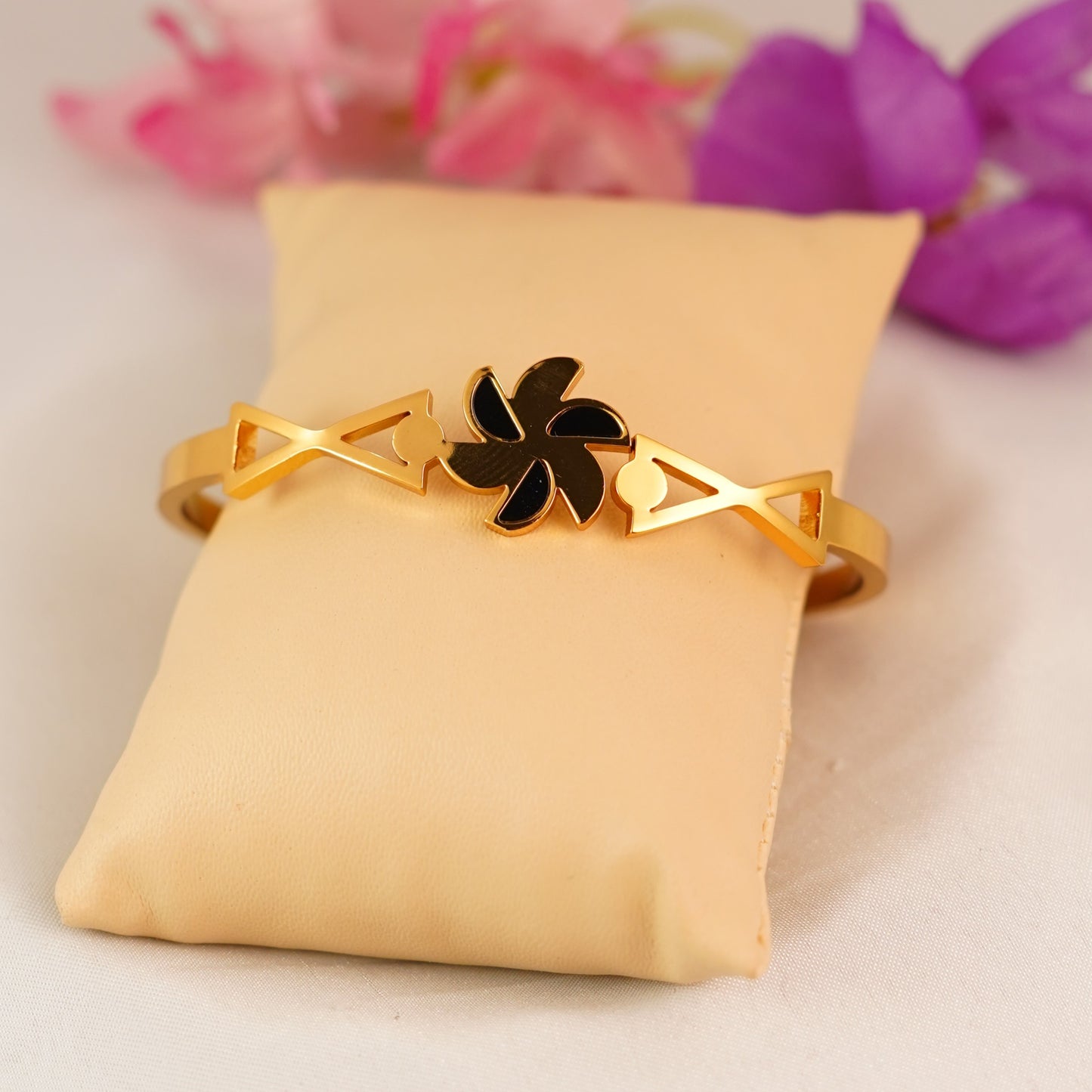 Eclipse Bloom Bracelet