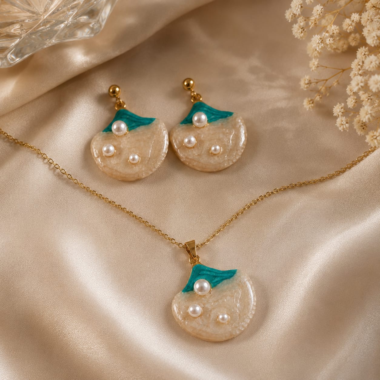 Enamel Pearl Pendant Set